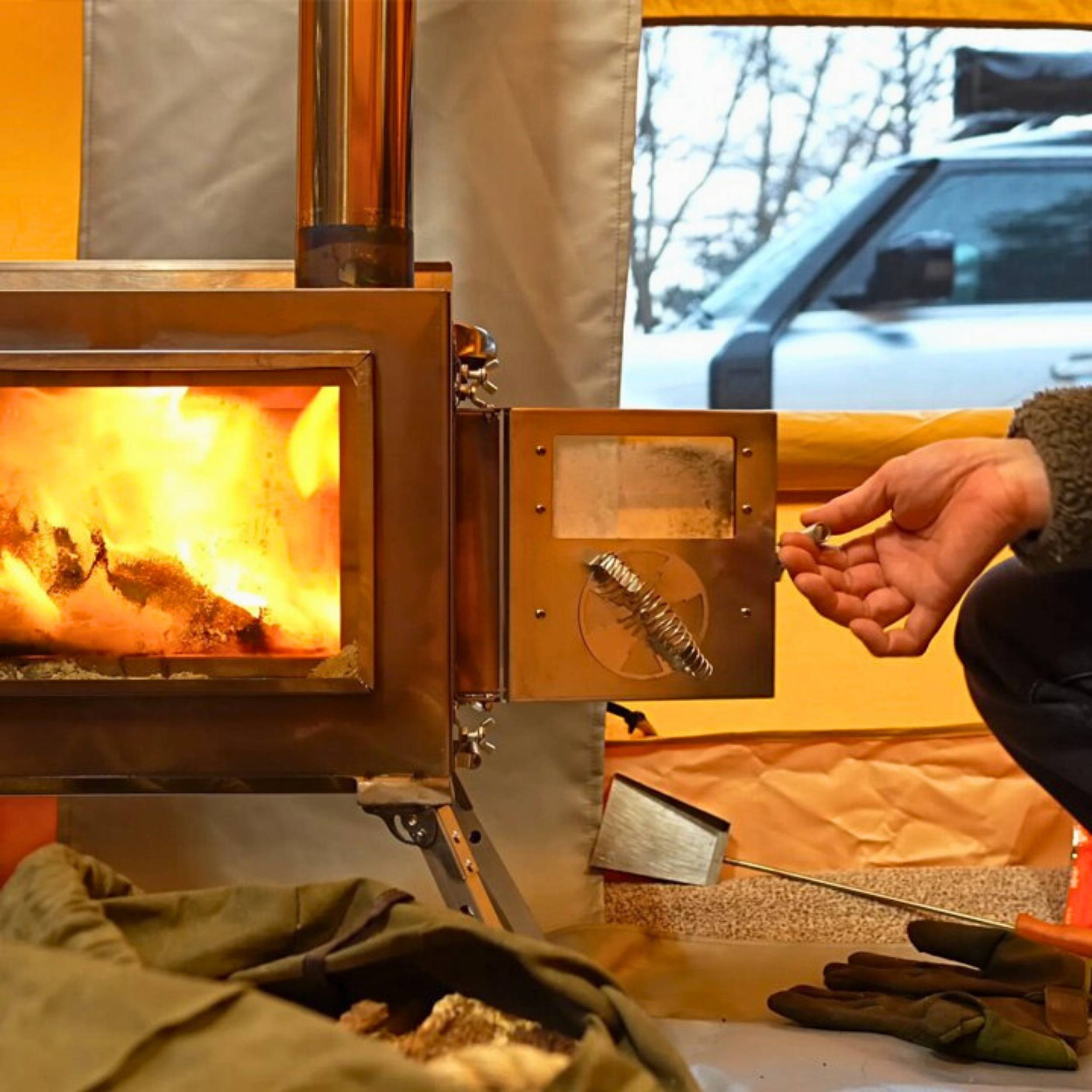 Coody 17.2 Inflatable Air Tent with Caminus M Wood Stove