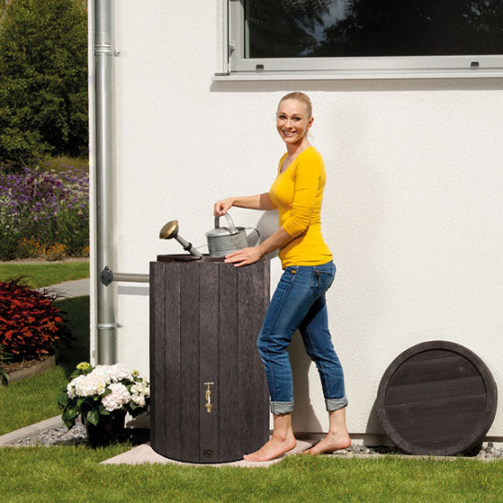Madera Rain Barrel | Wood-Look Rainwater Barrel