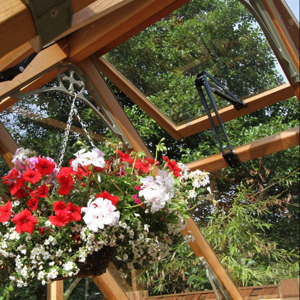 Alton Durham | Cedar Glass Greenhouse