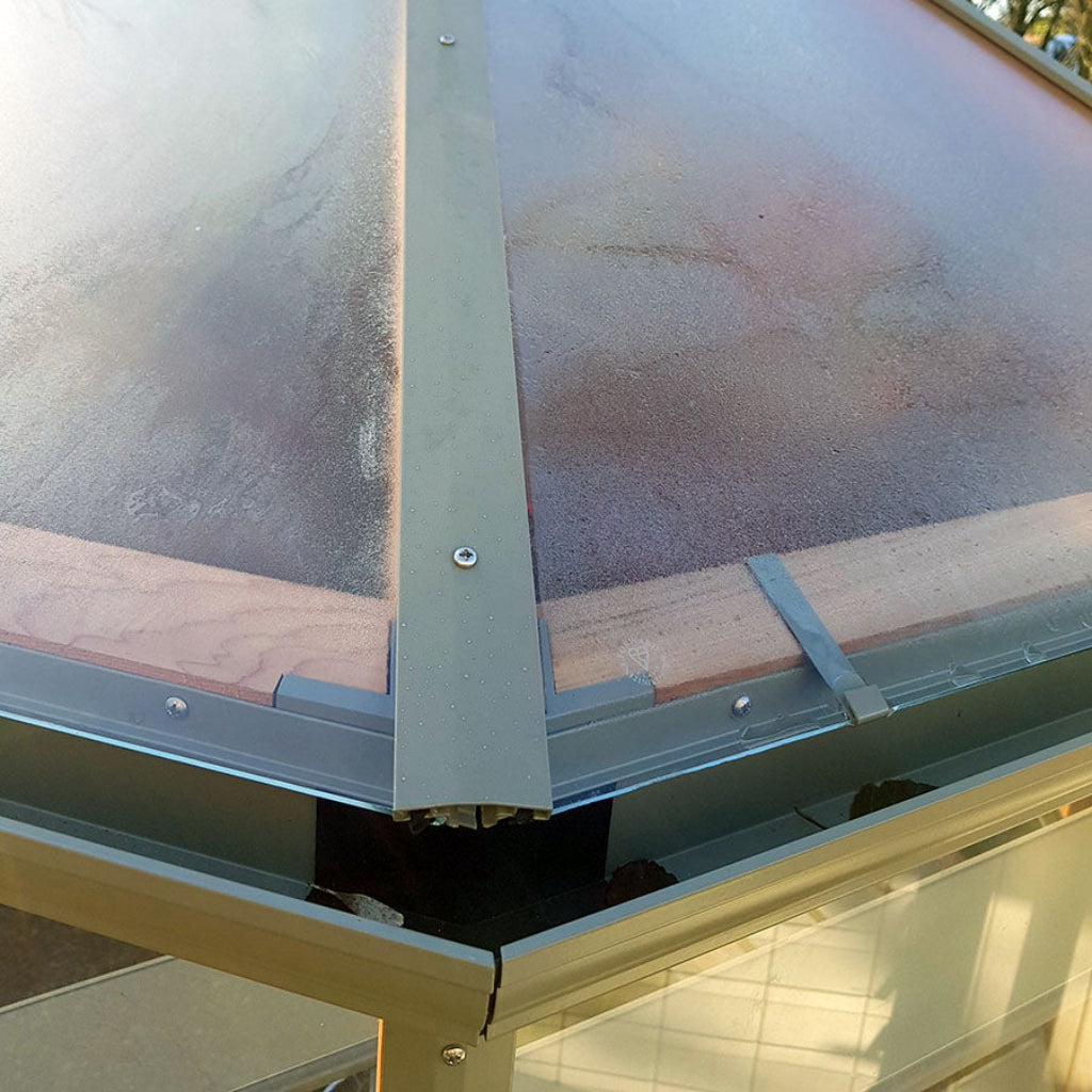 Alton Octagonal | Cedar Glass Greenhouse